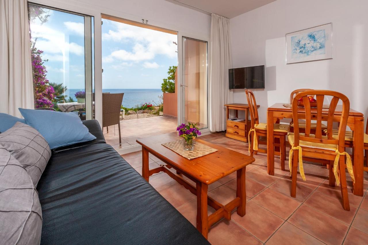 Residencial Playa Mar Apartment Cala Mandia  Bagian luar foto